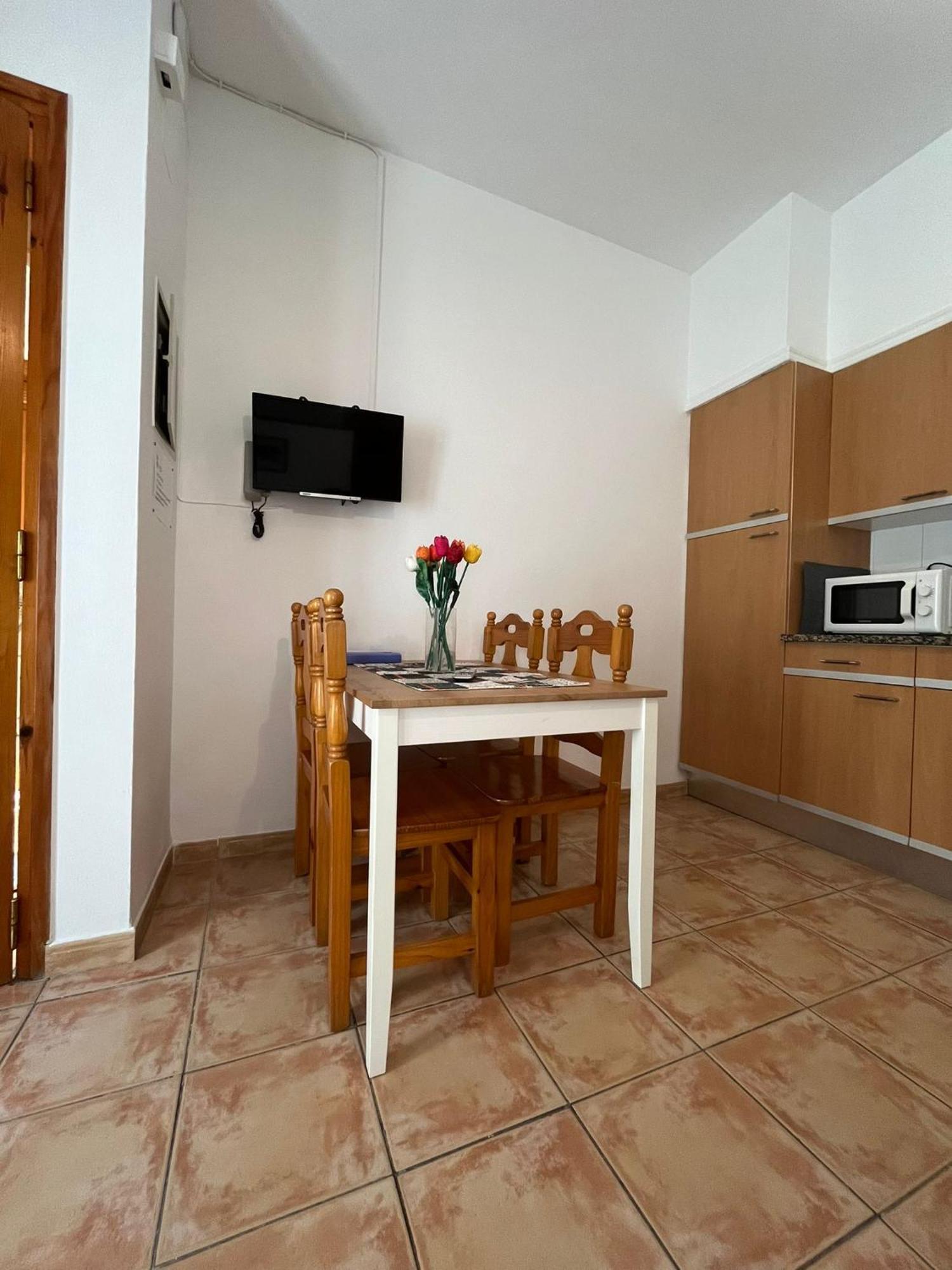 Apartament Can Mingu 2On Pis เบซาลู ภายนอก รูปภาพ